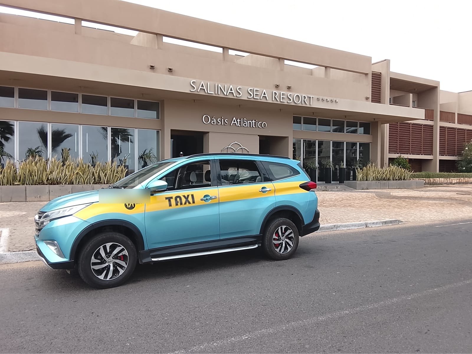 Taxi Easy Go junto ao Salinas Sea Resort